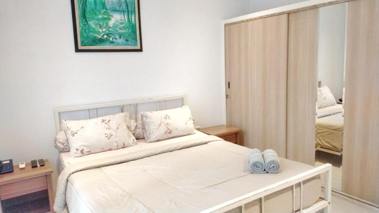 Hotel Sun Rise House Dżakarta Pokój zdjęcie